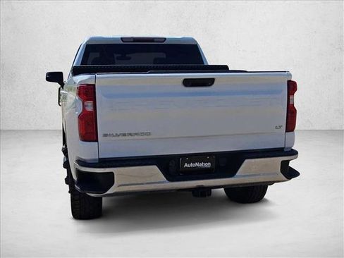 Used 2020 Chevrolet Silverado 1500 LT w/ Trailering Package AWD/4WD image 6