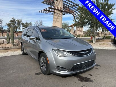 Used 2020 Chrysler Pacifica Limited w/ Advanced Safetytec Group
