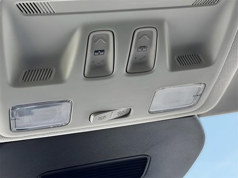 New 2025 Ford Escape SE w/ PHEV Premium Package image 27