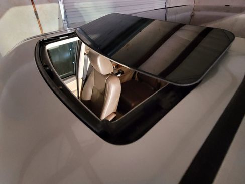 Used 2015 Land Rover LR4 HSE LUX image 43