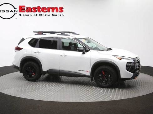 Used 2025 Nissan Rogue SV AWD/4WD image 45