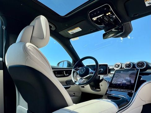 Certified 2025 Mercedes-Benz C 300 4MATIC Sedan image 16