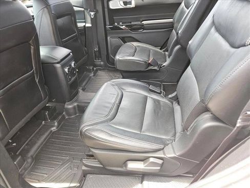 Used 2021 Ford Explorer ST w/ Equipment Group 401A AWD/4WD image 8