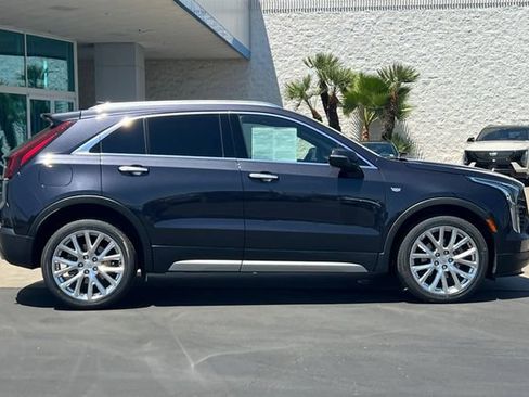 Used 2023 Cadillac XT4 Premium Luxury FWD image 3
