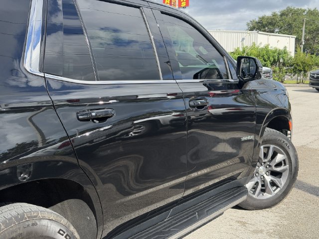 Used 2022 Chevrolet Tahoe LT w/ Luxury Package AWD/4WD image 8