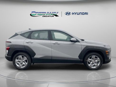 New 2026 Hyundai Kona SE FWD image 11