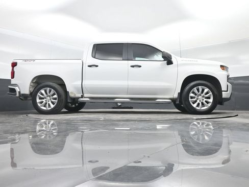 Used 2022 Chevrolet Silverado 1500 Custom AWD/4WD image 31