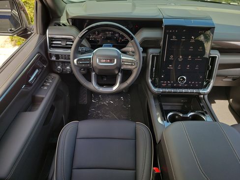 New 2026 GMC Yukon Elevation w/ Elevation Premium Package image 16