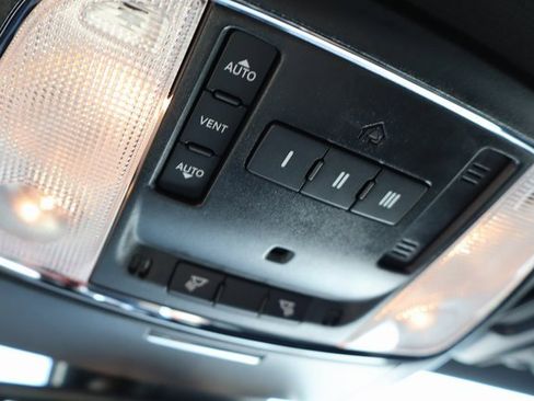 Used 2023 Dodge Charger R/T Scat Pack image 28