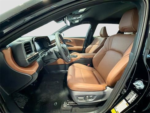 New 2026 Toyota Crown Signia image 16