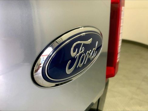 Used 2020 Ford F150 Platinum w/ Equipment Group 701A Luxury AWD/4WD image 29
