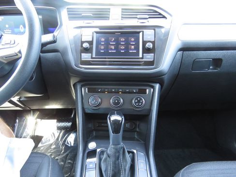 Used 2023 Volkswagen Tiguan S FWD image 27