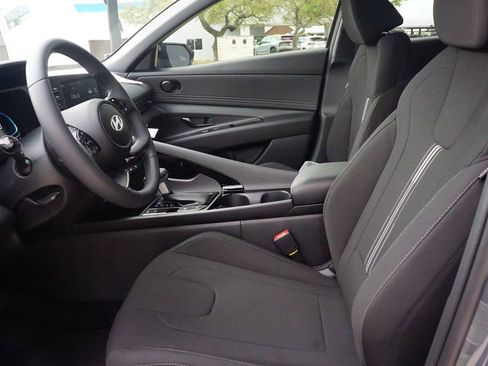 New 2026 Hyundai Elantra SEL Sport Premium FWD image 19