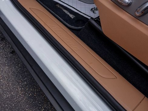 Certified 2026 Porsche Macan AWD/4WD image 24