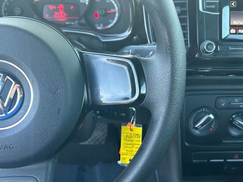 Used 2016 Volkswagen Beetle 1.8T image 31