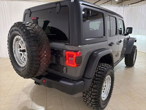 Used 2019 Jeep Wrangler Unlimited Rubicon AWD/4WD image 6