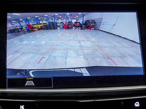 Used 2025 Cadillac XT5 Premium Luxury AWD/4WD image 28
