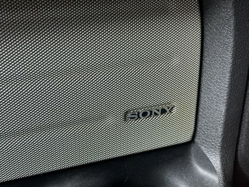 Used 2014 Ford F150 FX4 w/ Equipment Group 402A Luxury AWD/4WD image 17