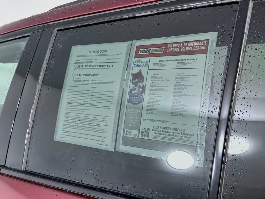 Certified 2025 Jeep Grand Cherokee Altitude AWD/4WD image 16