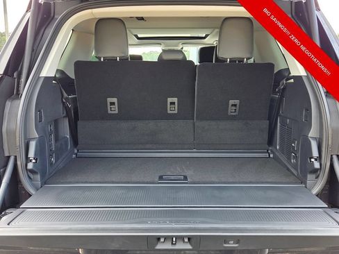 New 2026 Ford Expedition Active RWD image 10