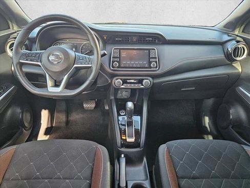 Used 2019 Nissan Kicks SR w/ Exterior Package image 16