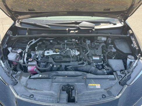 Used 2024 Toyota Prius LE FWD image 28