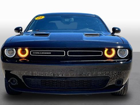 Used 2023 Dodge Challenger SXT RWD image 3