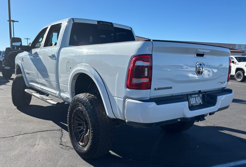 Used 2023 RAM 2500 Laramie AWD/4WD image 3