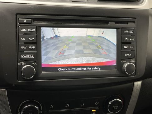 Used 2015 Nissan Sentra SR w/ SR Premium Package image 6