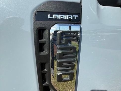 Used 2025 Ford F250 Lariat w/ Chrome Package AWD/4WD image 8