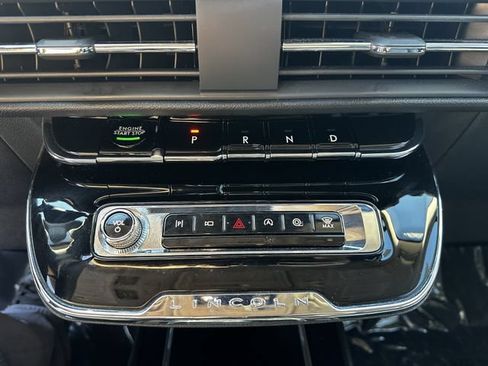 Certified 2024 Lincoln Corsair AWD w/ Equipment Group 101A image 24