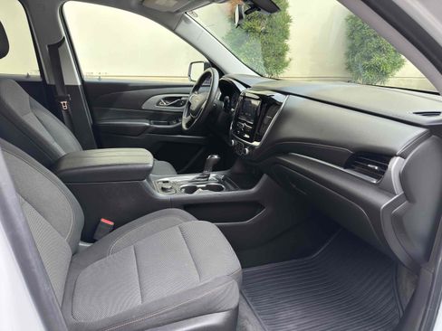 Used 2020 Chevrolet Traverse LS image 50
