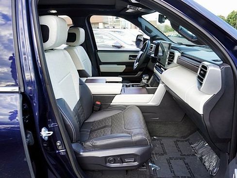 Used 2024 Toyota Sequoia Capstone AWD/4WD image 18
