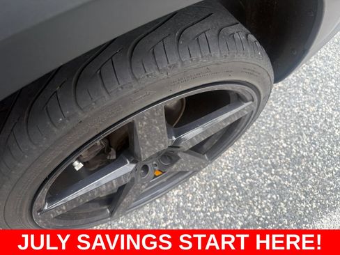 Used 2023 Volkswagen Taos SE AWD/4WD image 18