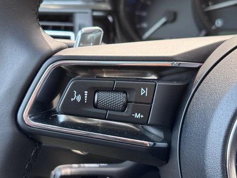 Certified 2026 Porsche Macan image 15