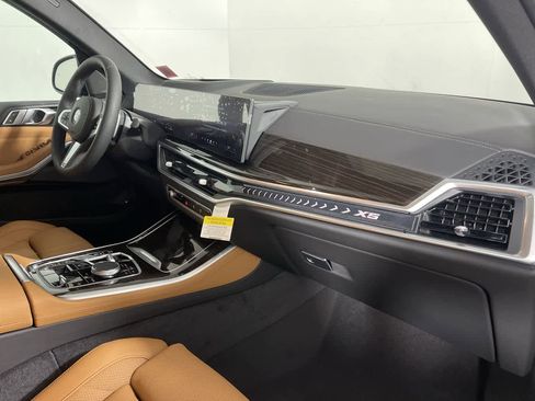 Certified 2024 BMW X5 xDrive50e w/ M Sport Package image 15