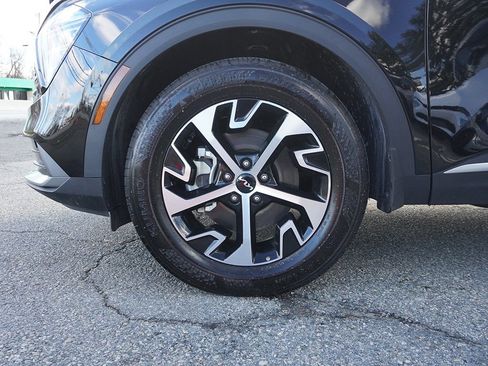 Used 2025 Kia Sportage EX image 22