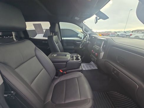 Used 2021 Chevrolet Silverado 1500 LT w/ Z71 Off-Road Package image 9