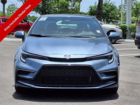 Used 2025 Toyota Corolla SE FWD image 2