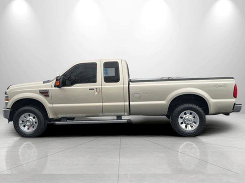 Used 2010 Ford F250 4x4 SuperCab Super Duty image 5
