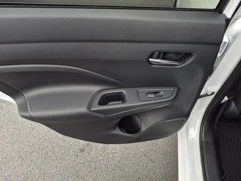 Used 2025 Nissan Versa SV w/ Trunk Package FWD image 22