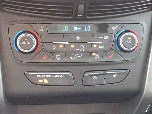 Used 2019 Ford Escape SEL AWD/4WD image 21
