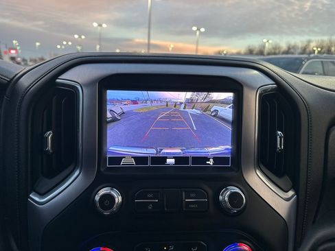 Used 2020 GMC Sierra 1500 SLT w/ SLT Premium Plus Package image 25