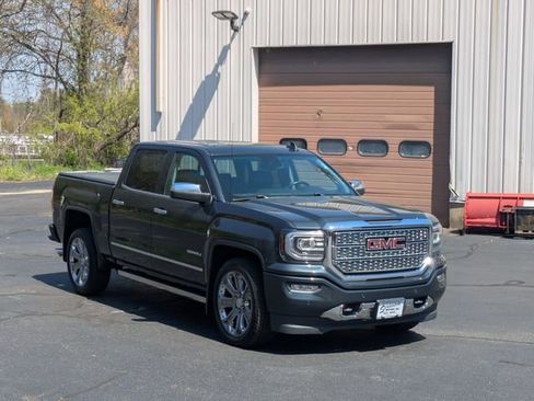 Used 2018 GMC Sierra 1500 Denali w/ Denali Ultimate Package AWD/4WD image 7