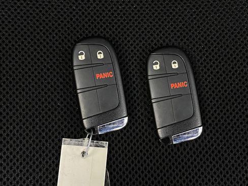 Used 2023 Jeep Renegade Latitude image 9