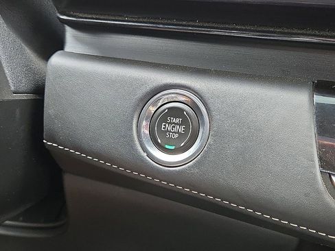 Used 2021 Cadillac Escalade Sport Platinum AWD/4WD image 29