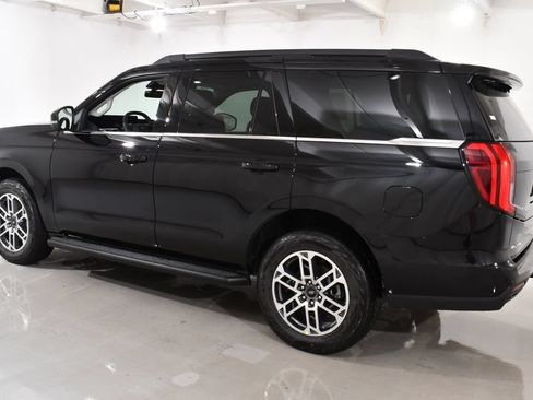 New 2026 Ford Expedition Active AWD/4WD image 15