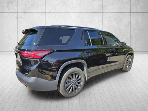 Used 2024 Chevrolet Traverse RS AWD/4WD image 12