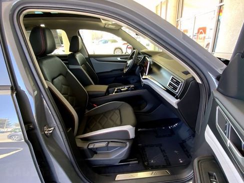 New 2026 Volkswagen Atlas Peak Edition AWD/4WD image 40