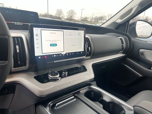 New 2025 Ford Expedition Max Active image 11